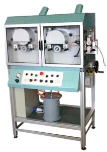 Brushing machine for plate with 2 work heads